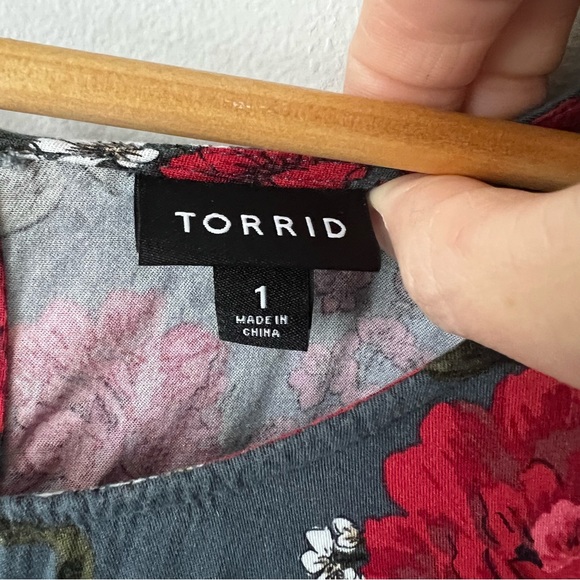 Torrid | Blue Floral Chalis Skater Dress Sz. 1 - Picture 5 of 6